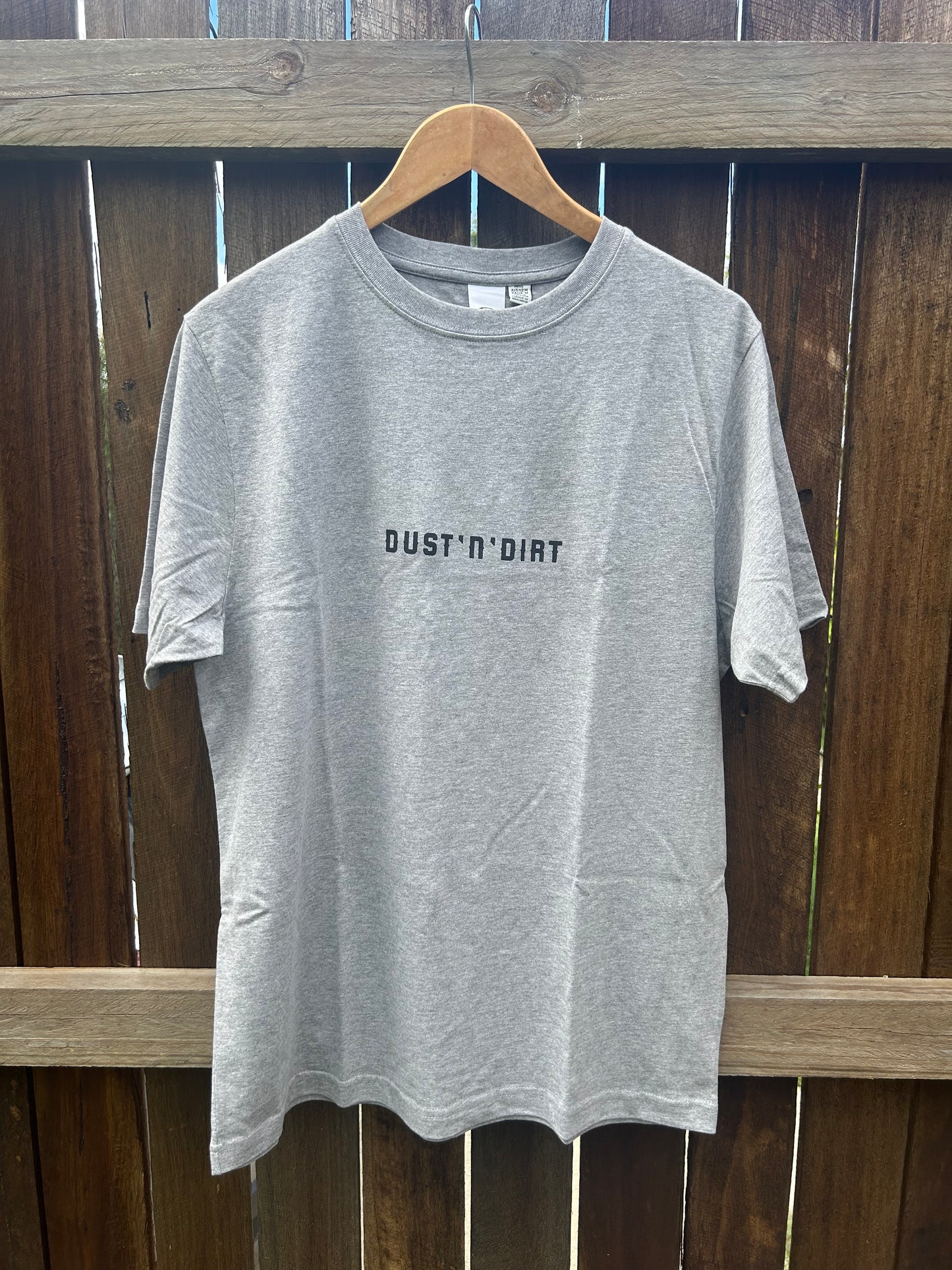 Dust ‘N’ Dirt T-shirt (text)
