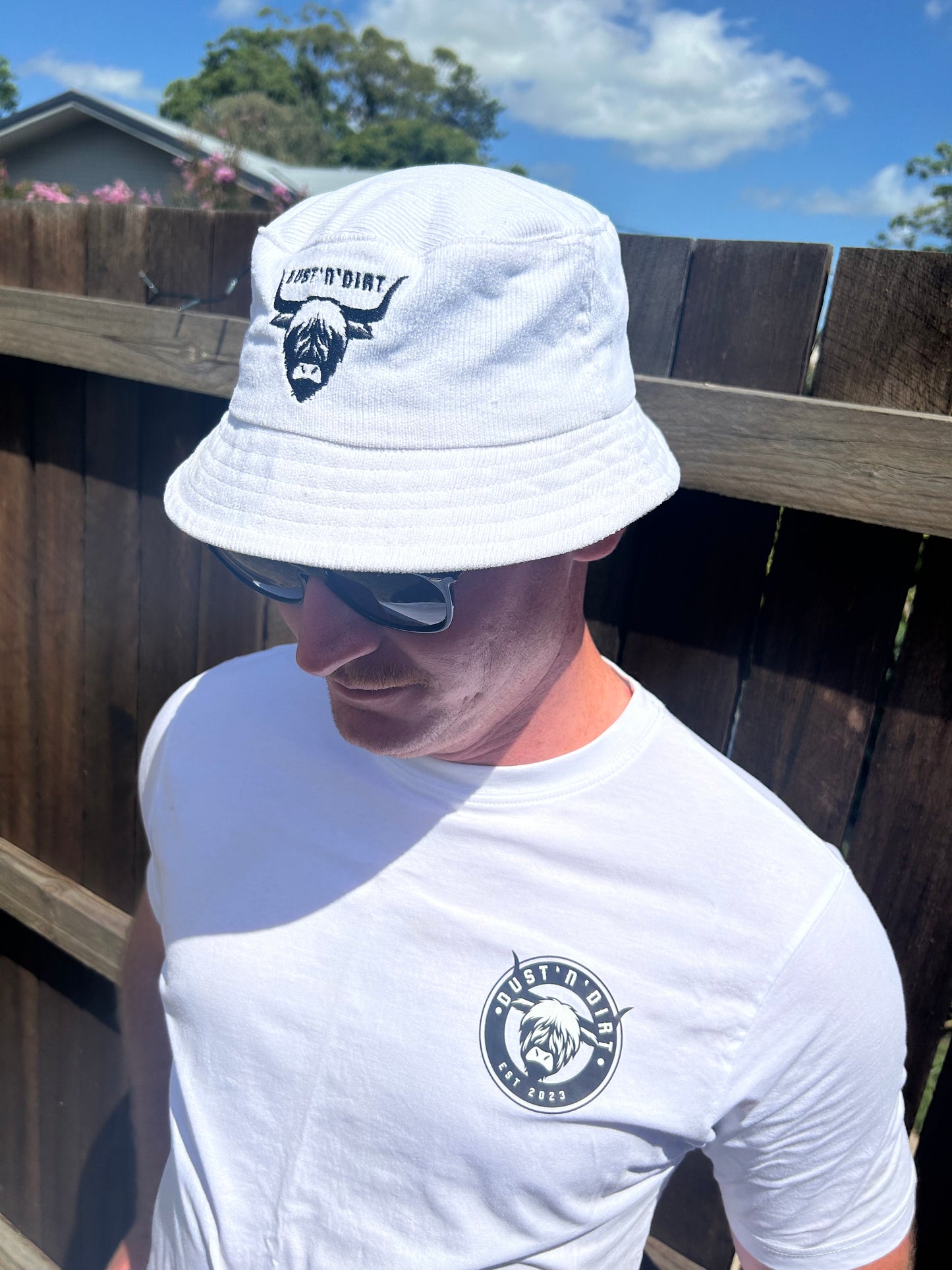 Bucket hat