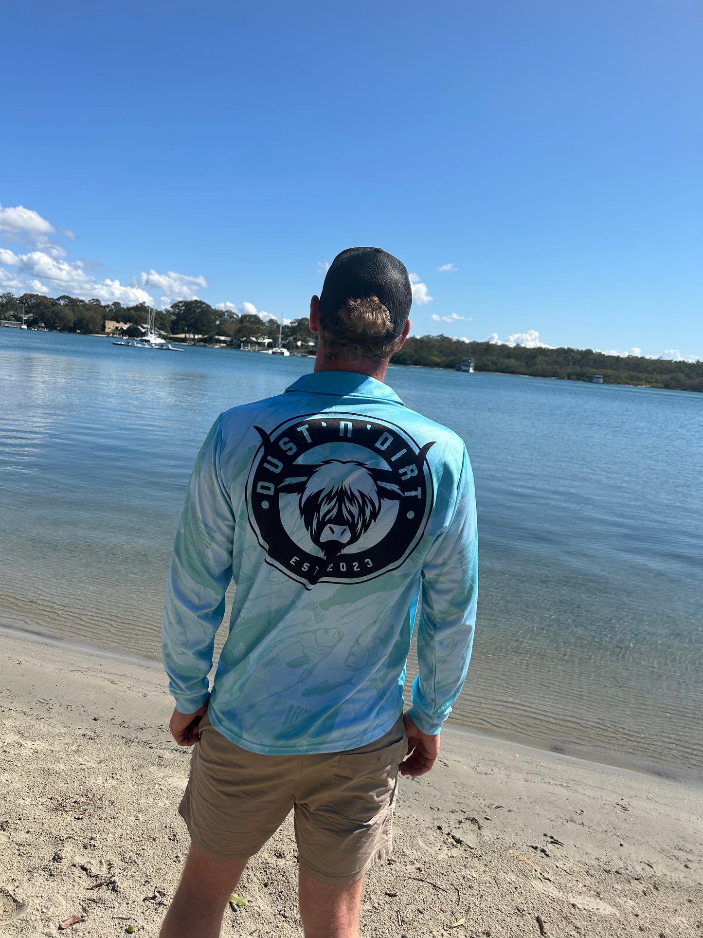 Long sleeve sports shirt