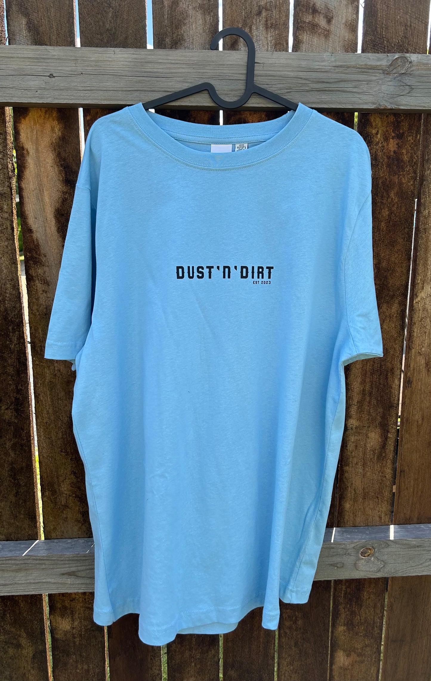 Dust ‘N’ Dirt T-shirt (text)